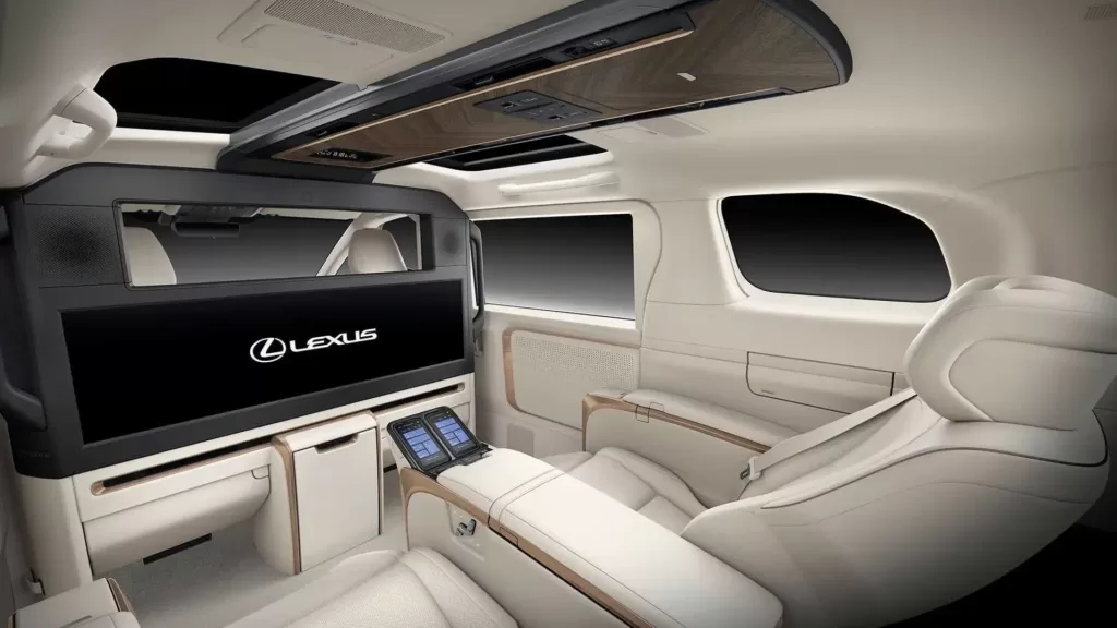 2024-Lexus LM